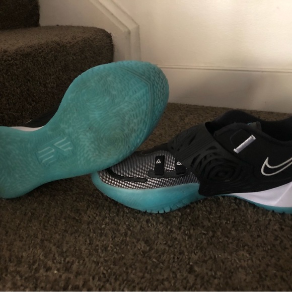 Only worn two times - Picture 2 of 3